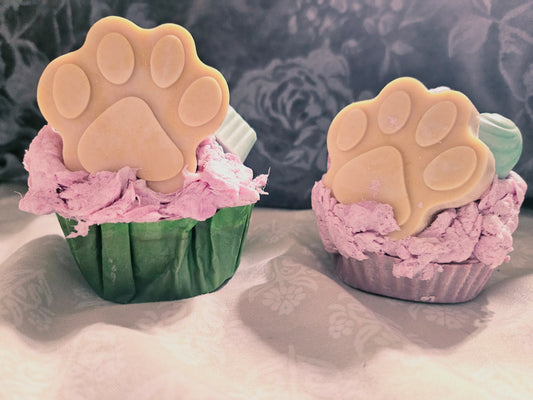 LOVE AND DEEP SPACE INSPIRED CUPCAKE SOAPS.